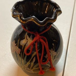 Collectible Japanese Vase with lovely lotus flowers and bird